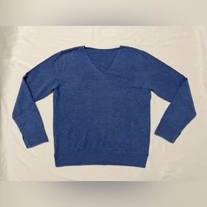 100% Cashmere V-Neck Sweater with Side Split